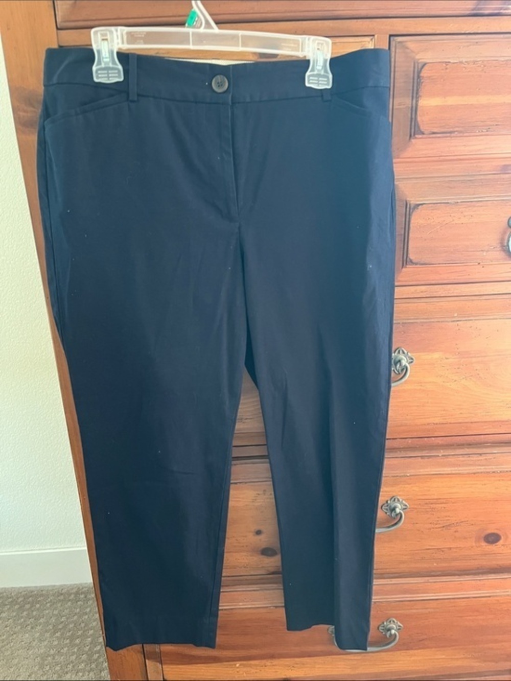 Talbots Navy Cropped Pants With Button Front Size 12 NWOT